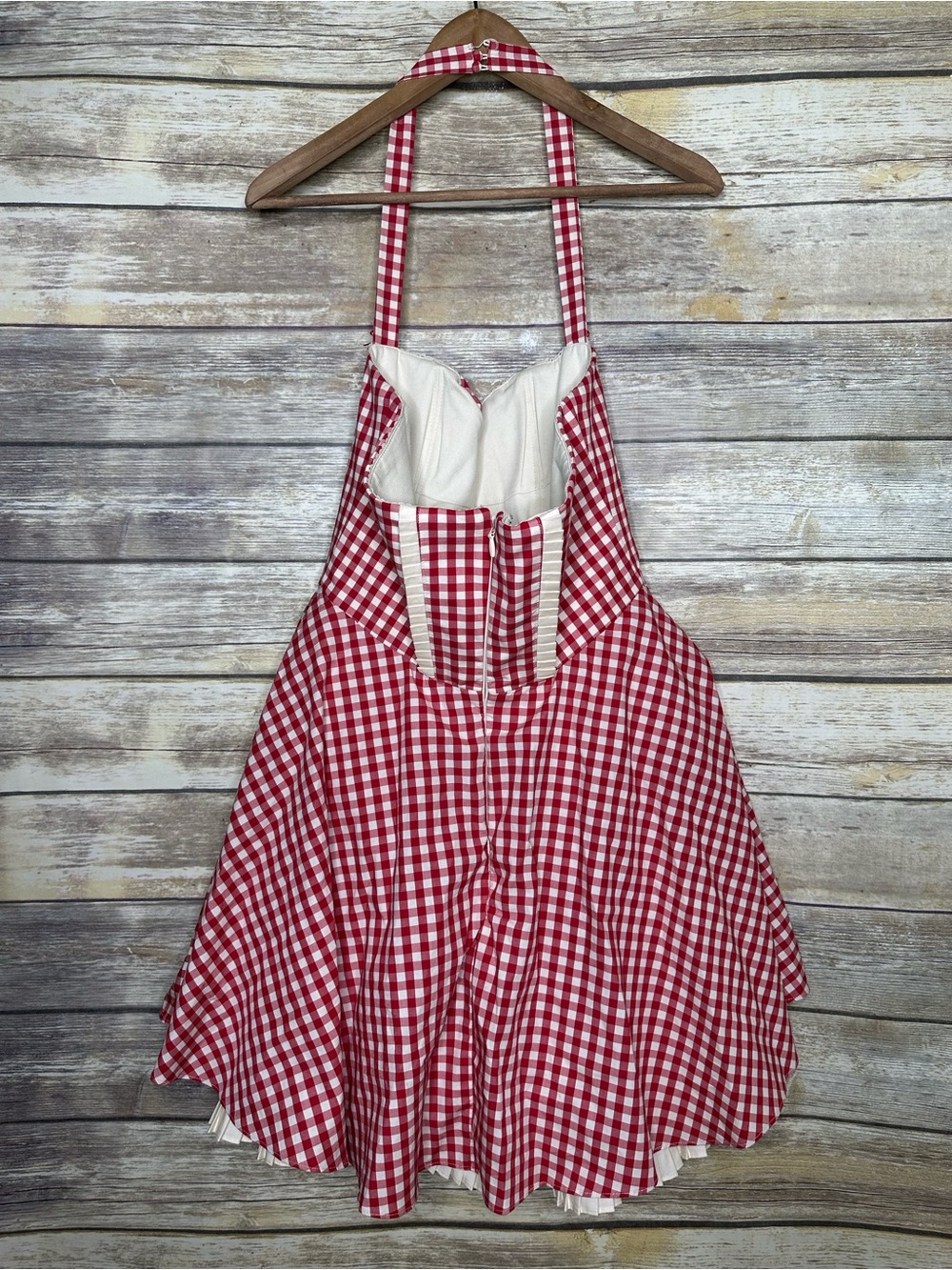House of CB 'Heidi' Red Gingham Halter Mini Dress size L reg cup size - Picture 5 of 11